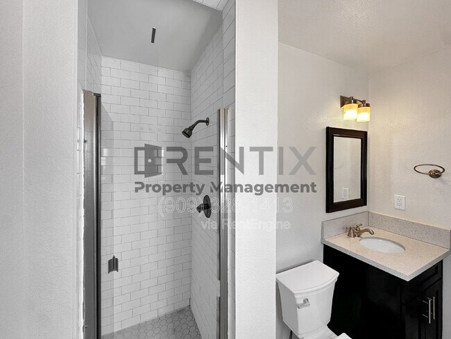 Building Photo - 938 W Berkeley Ct