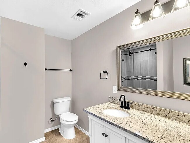 Building Photo - 4729 Woodhaven Ln, Haltom City, TX 76137