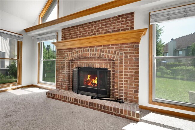 Building Photo - 24963 Heritage Oaks Dr