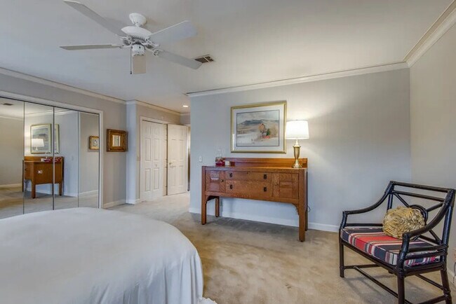 Building Photo - 107 Westover Park Ct