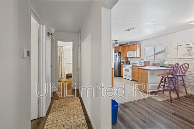 Building Photo - 1385 Church Dr