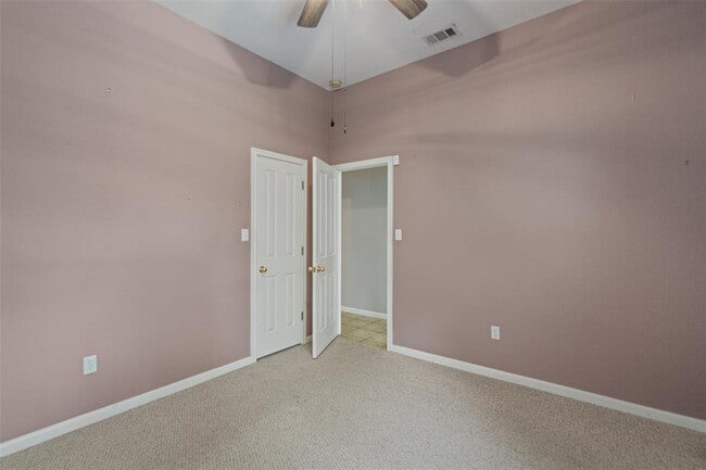 Building Photo - 901 Cashew Ln