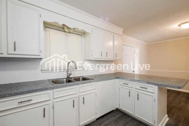 Building Photo - 236 S Canton Club Cir