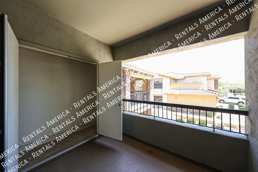 Building Photo - 21320 N 56th St