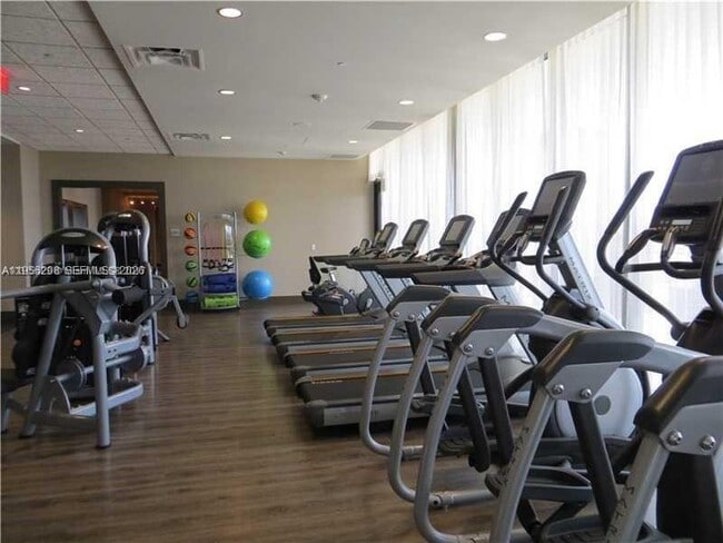 Building Photo - 5252 NW 85th Ave