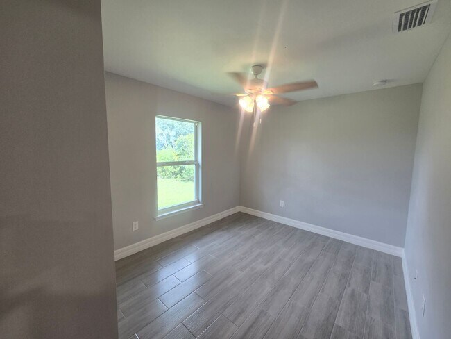 Building Photo - MUST SEE-CUSTOM BUILT-LARGE NEWER CONSTRUT...