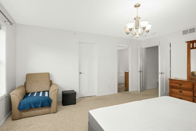 Building Photo - 10178 Indigo Dr