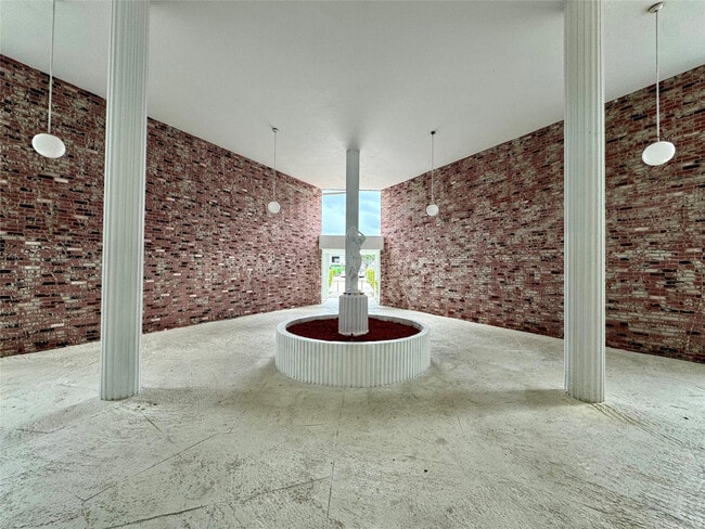 Building Photo - 6507 Winfield Blvd