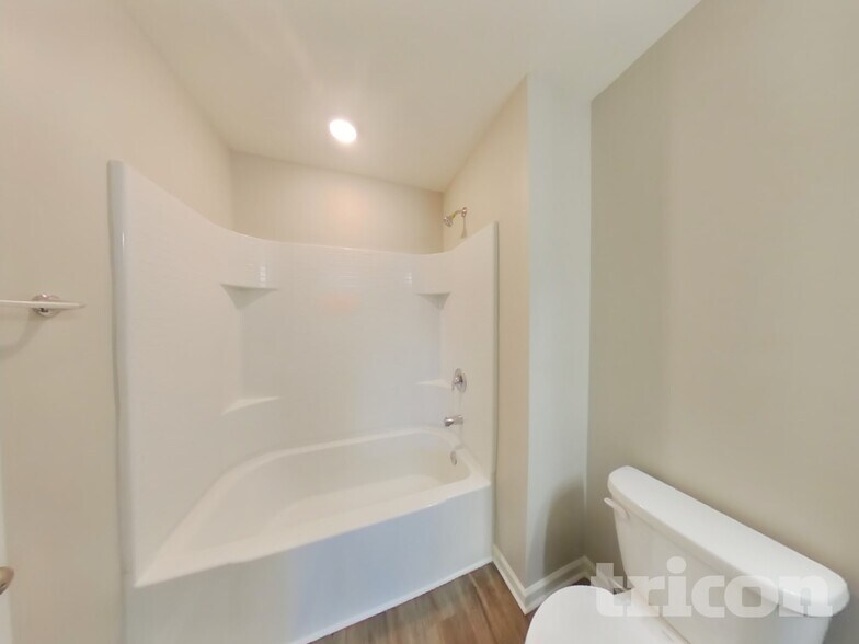 Building Photo - 11940 Fuller St