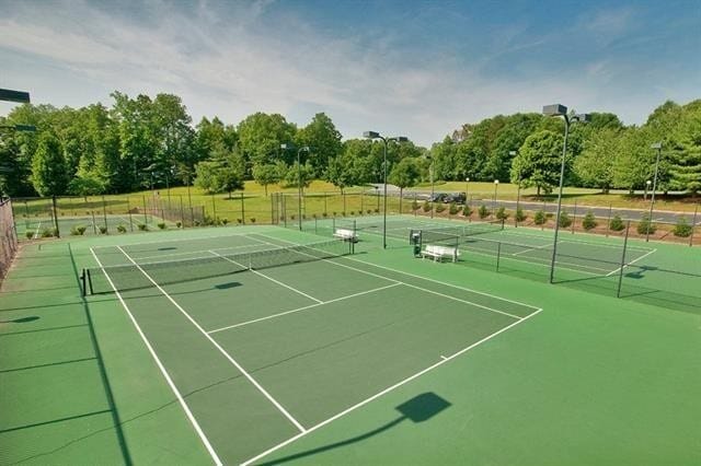 Building Photo - Bright Townhouse Available in Forest Lakes