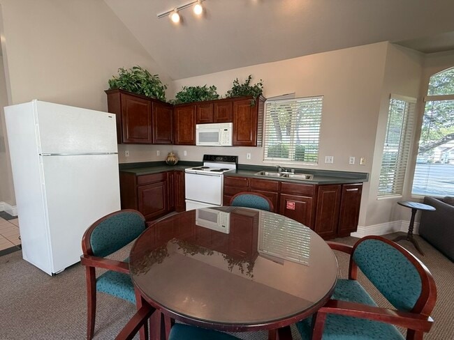 Building Photo - 1196 E 6600 S