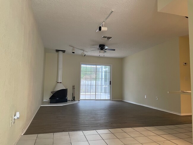 Building Photo - 8073 W Homosassa Trail