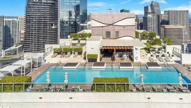 Building Photo - 1010 Brickell Ave