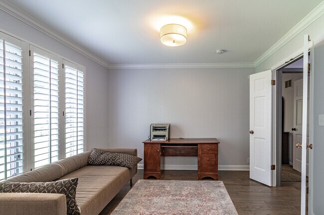 Building Photo - 31 Fox Trail