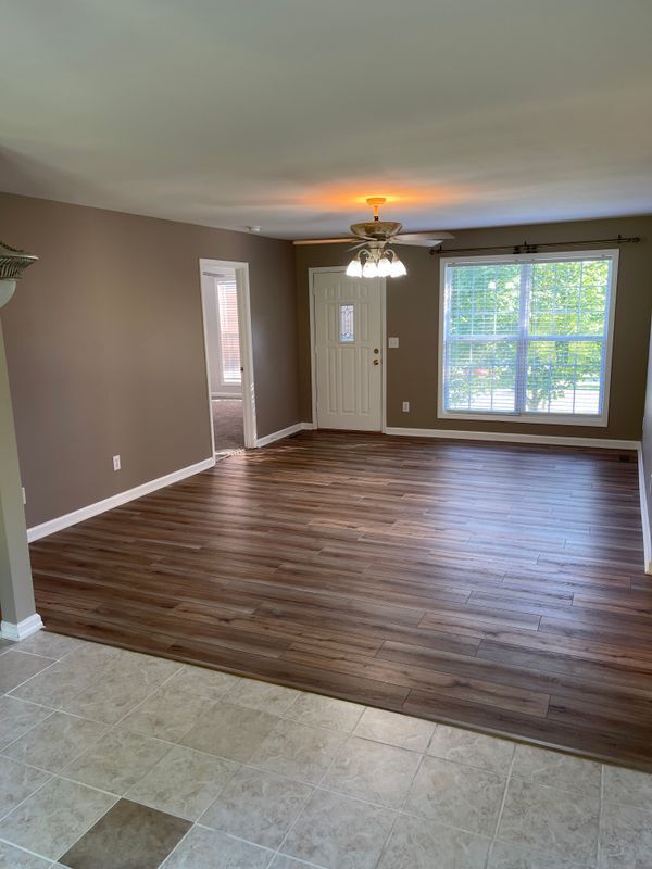 Building Photo - 828 Mulberry Dr