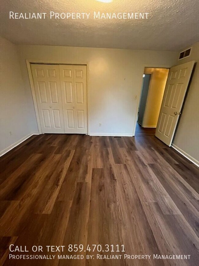 Building Photo - 605 Dardanelles Dr