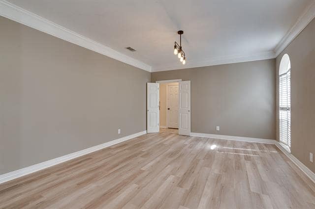 Building Photo - 3937 Valley View Ln