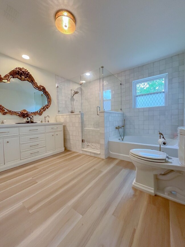 Building Photo - 128 Pollyanna Dr