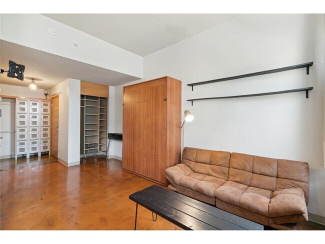 Building Photo - 488 Wabasha St N