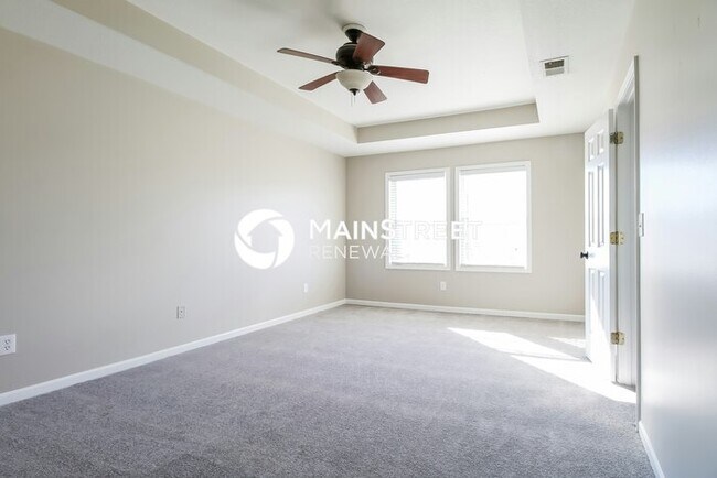Building Photo - 4 Bedroom Pet-Friendly Home in Spring Hill...