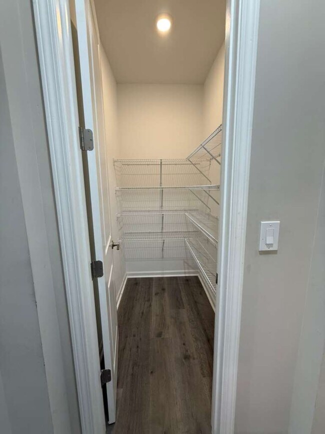 Building Photo - 128 Reids Cv Dr