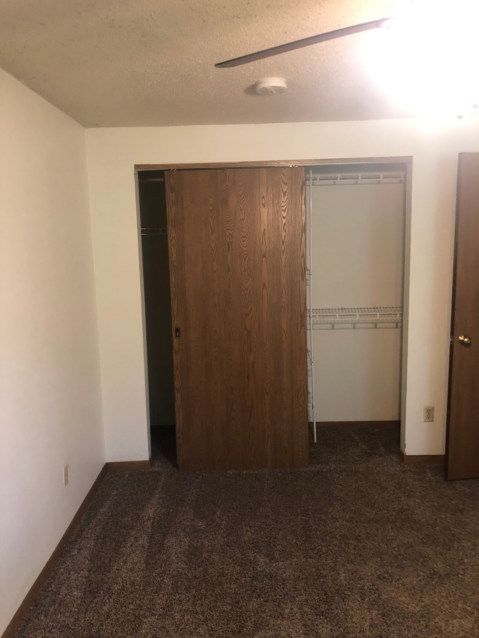Building Photo - 906 Benton Dr