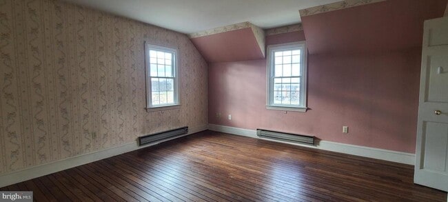 Building Photo - 538 Park Ave