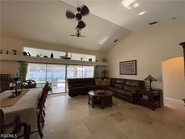 Building Photo - 4436 SE 11th Pl