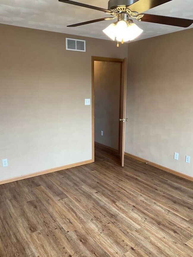 Building Photo - 119 Northtowne St