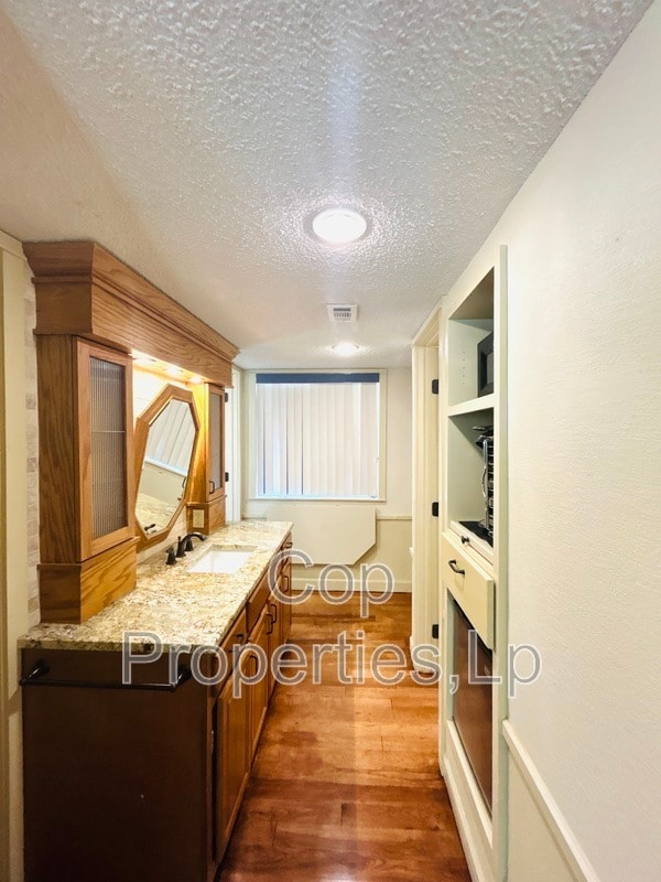Building Photo - 7123 Thrush View Ln