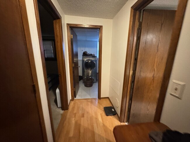 Building Photo - 9730 Pleasant Ave S