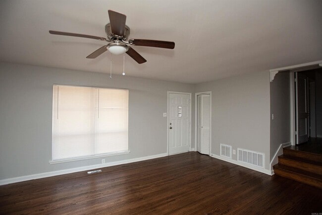 Building Photo - 2920 S Bryant St