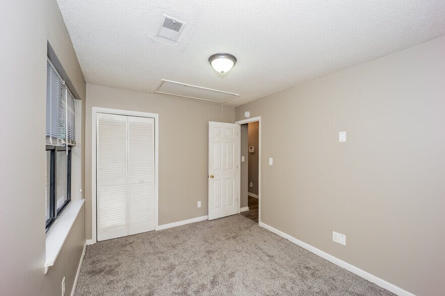 Building Photo - 8607 Forest Pointe Ct
