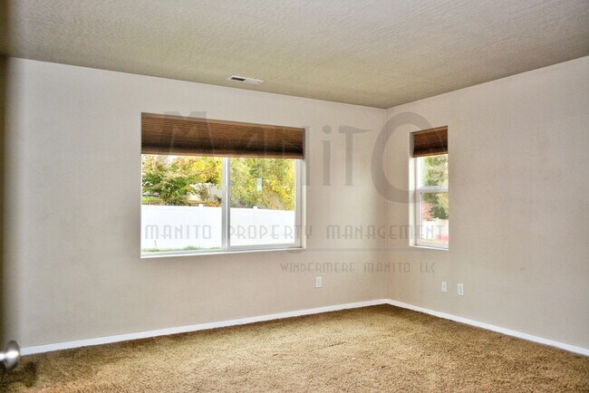 Building Photo - **COMING SOON** Eagle Ridge Gem