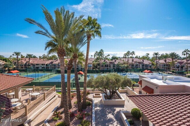 Building Photo - "Experience Tranquil Living: Beautiful 2-Bed, 2-Bath Condo with amazing amenities in Scottsdale!"