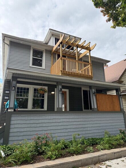 Front porch, front balcony - 1540 N 10th St
