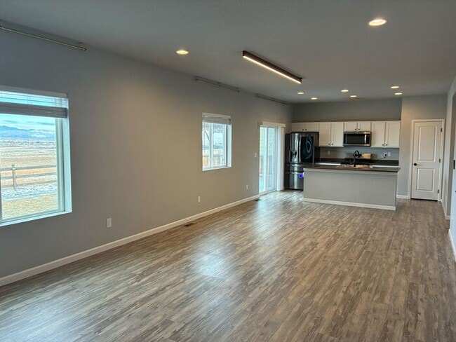 Building Photo - 3 Bed/2.5 Bath Home with Garage / Available Soon / Special Offer