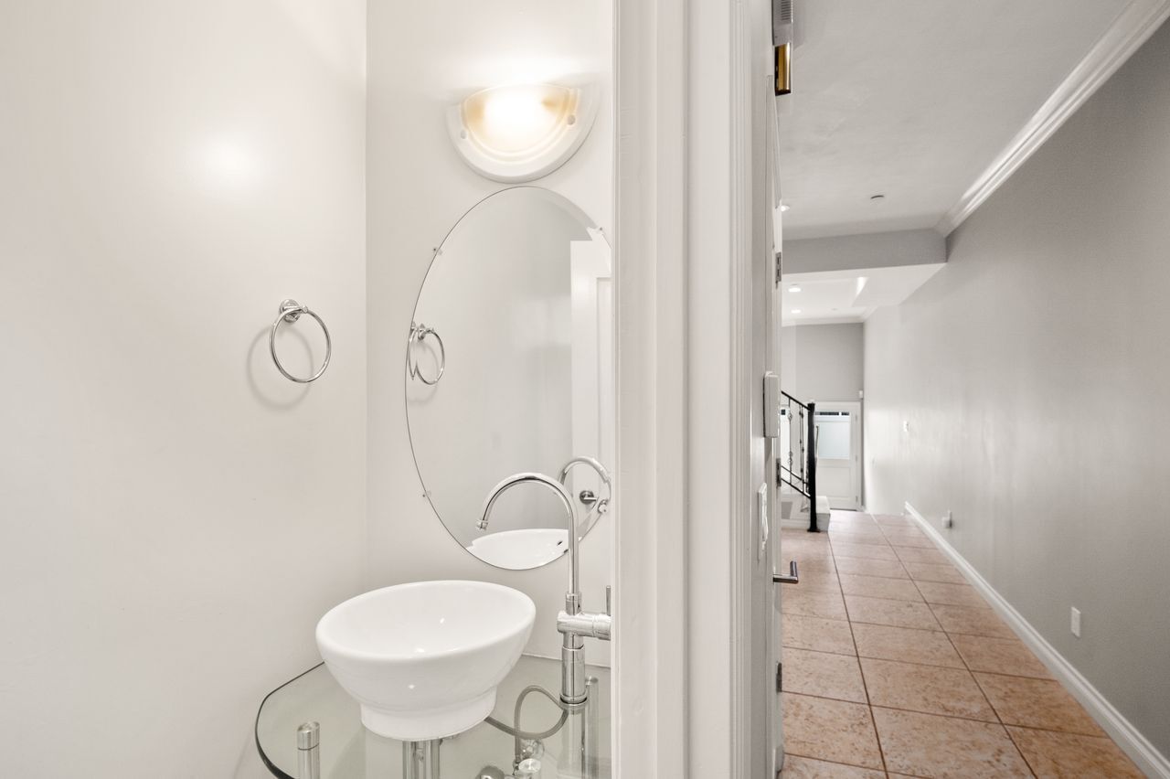 Powder Room - 5241 Colodny Dr