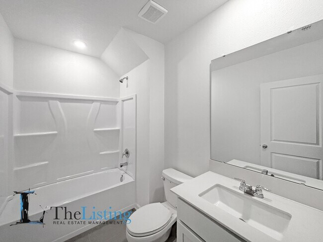 Building Photo - 4810 Katrina Dr