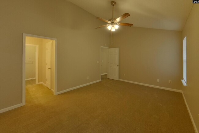 Building Photo - 424 Forest Grove Cir