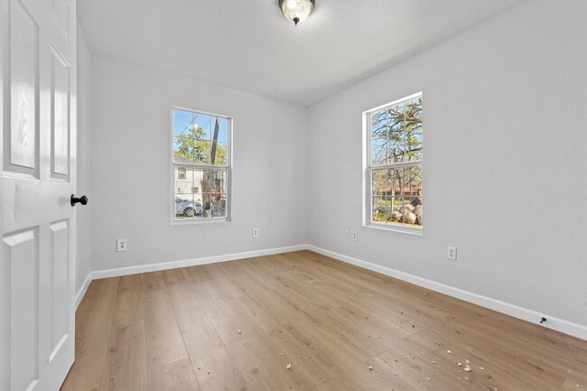 Building Photo - 8034 Record St