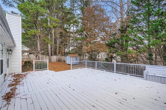 Building Photo - 1975 Heatherton Rd