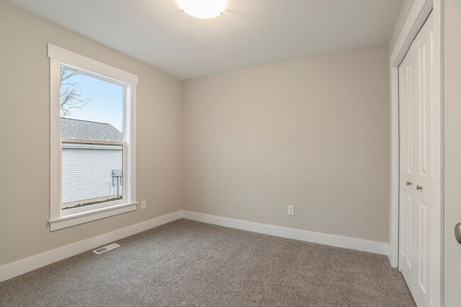 Building Photo - 705 7 Mile Rd NW