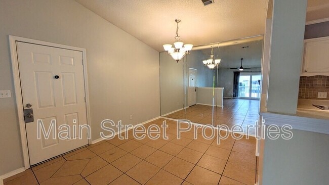 Building Photo - 7171 N 9th Ave