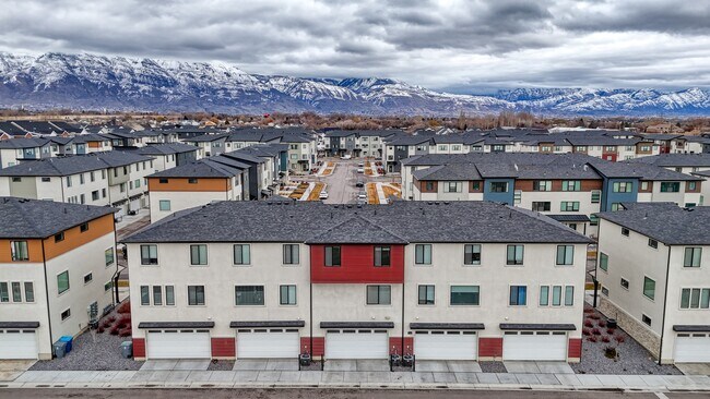 Building Photo - 412 S Willow Leaf Rd