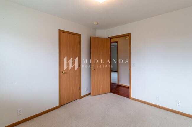 Building Photo - Two Springs Open Floor Plan