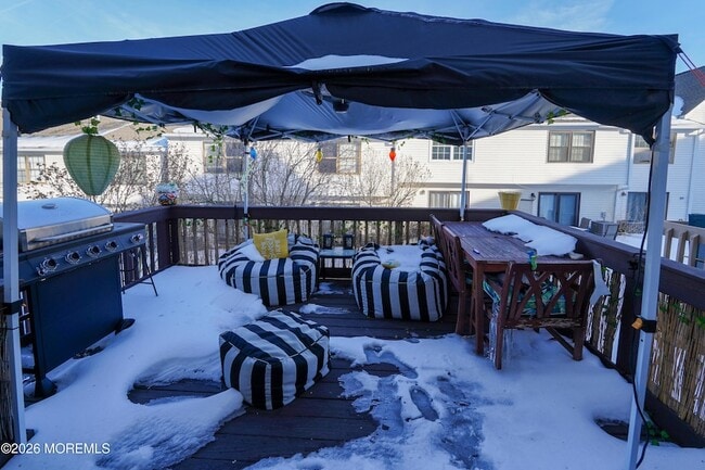 Building Photo - 51 Queens Way