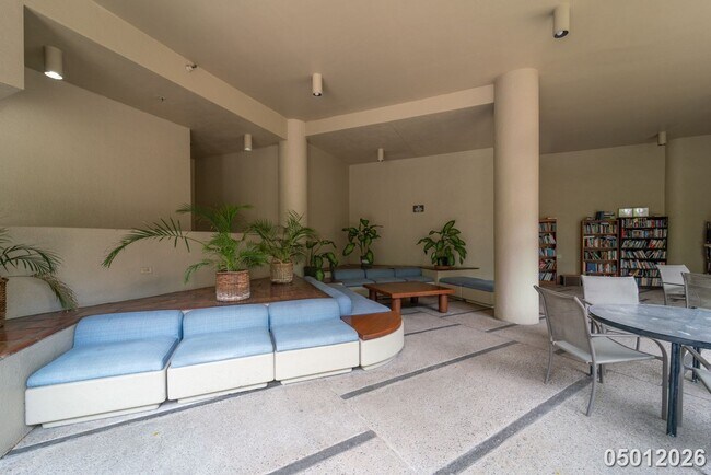 Building Photo - Luxury 1-Bedroom Condo with Stunning Mountain Views