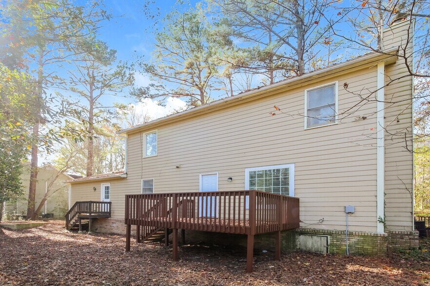 Building Photo - 2671 Ashley Cir