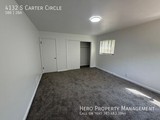 Building Photo - 4132 S Carter Cir